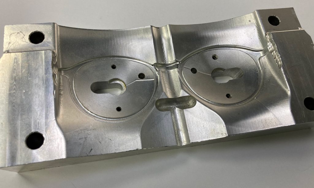 Matriță ramă ochelari prelucrată pe mașină CNC OKUMA