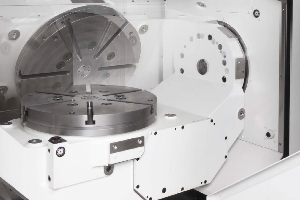 Okuma MU-8000V - masă trunnion