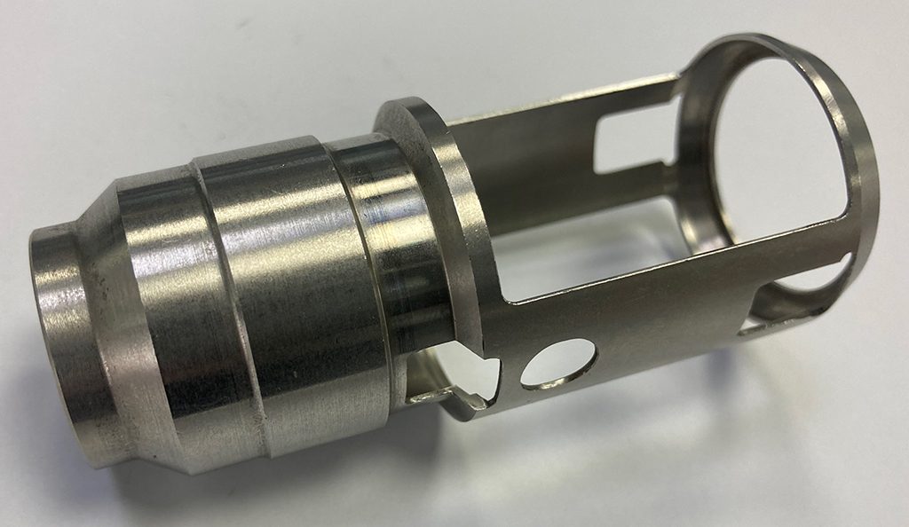 Piesă executată pe strung cu frezare pe axa Y